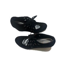 APOSTROPHE PORTIA SUEDE BLACK WEDGE BOOTIE IN SIZE 8m